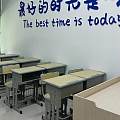 泉州英语补习教育机构怎么选？从师资配比到提分体系看龙之文教育